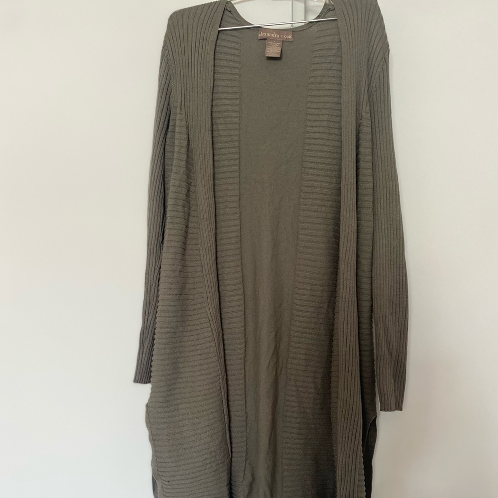 Oversized green sweater